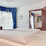 酒店 Arthotel Mare 3*