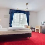 Arthotel Mare 酒店 3*