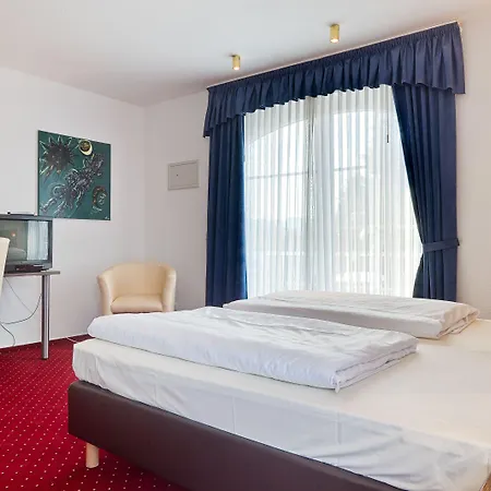 Arthotel Mare Hotell 3*