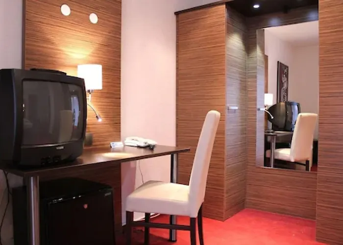 Отель Arthotel Mare 3*